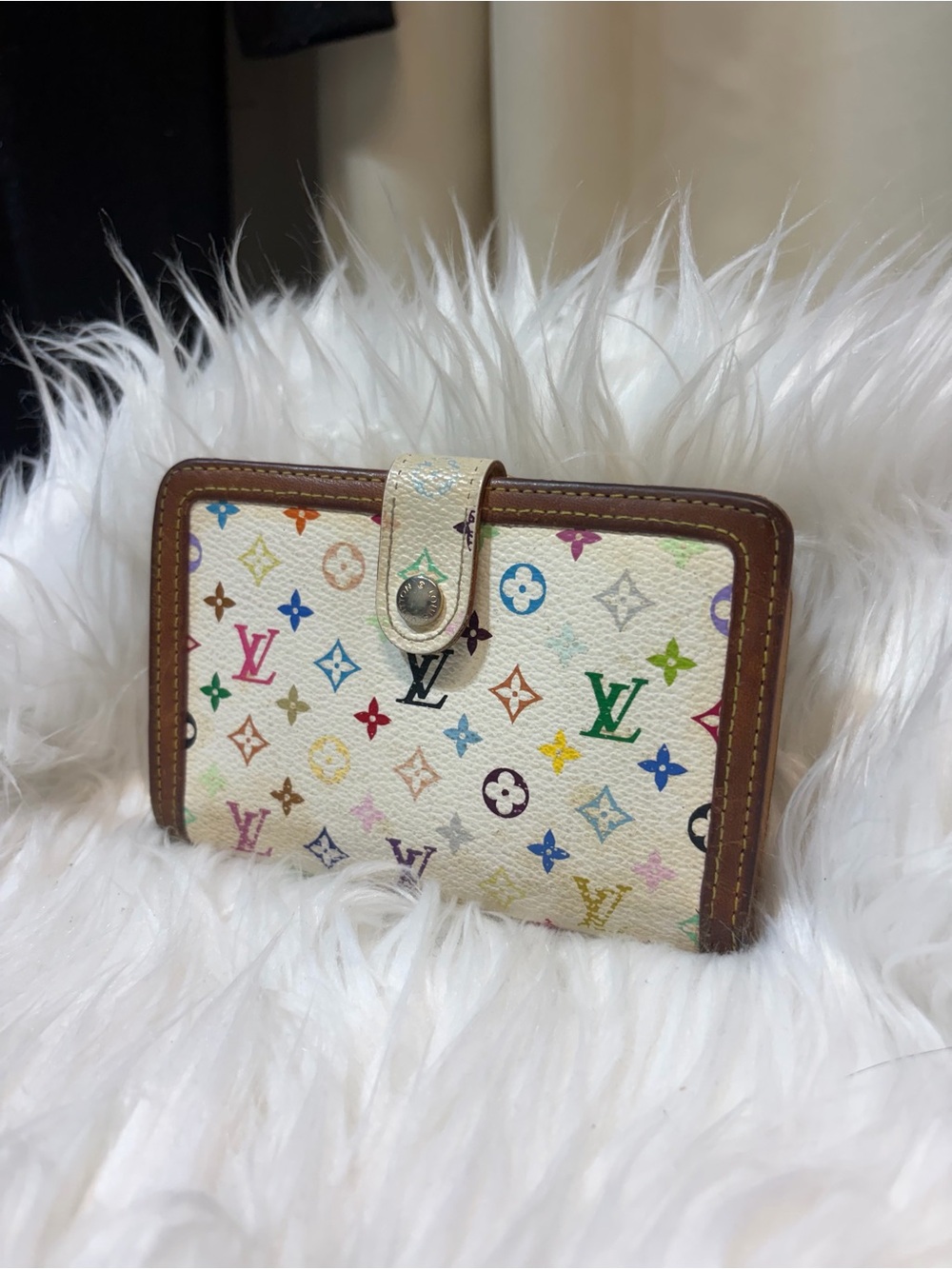Louis Vuitton Monogram White Takashi Murakami Viennois Wallet NO DUST BAG